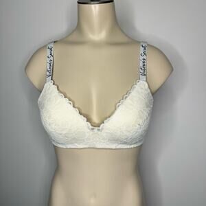 Victoria's Secret Women's Size 34B Scalloped Lace Wireless Push Up Bra White